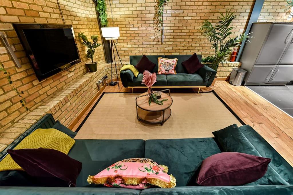 Spacious 2 Bed Urban Jungle Flat, Central London Eksteriør bilde