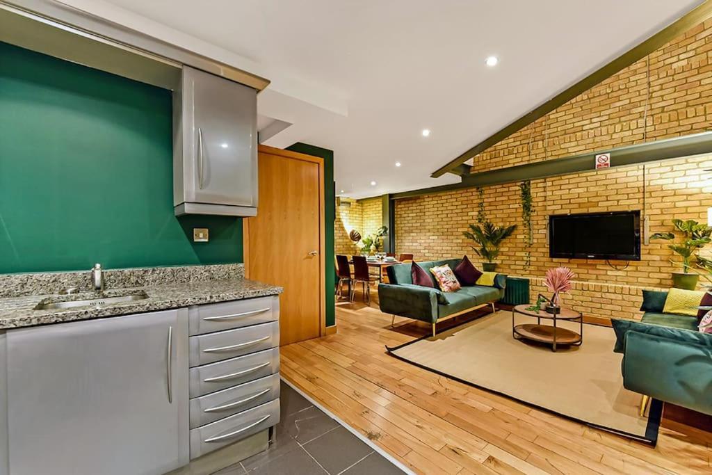 Spacious 2 Bed Urban Jungle Flat, Central London Eksteriør bilde