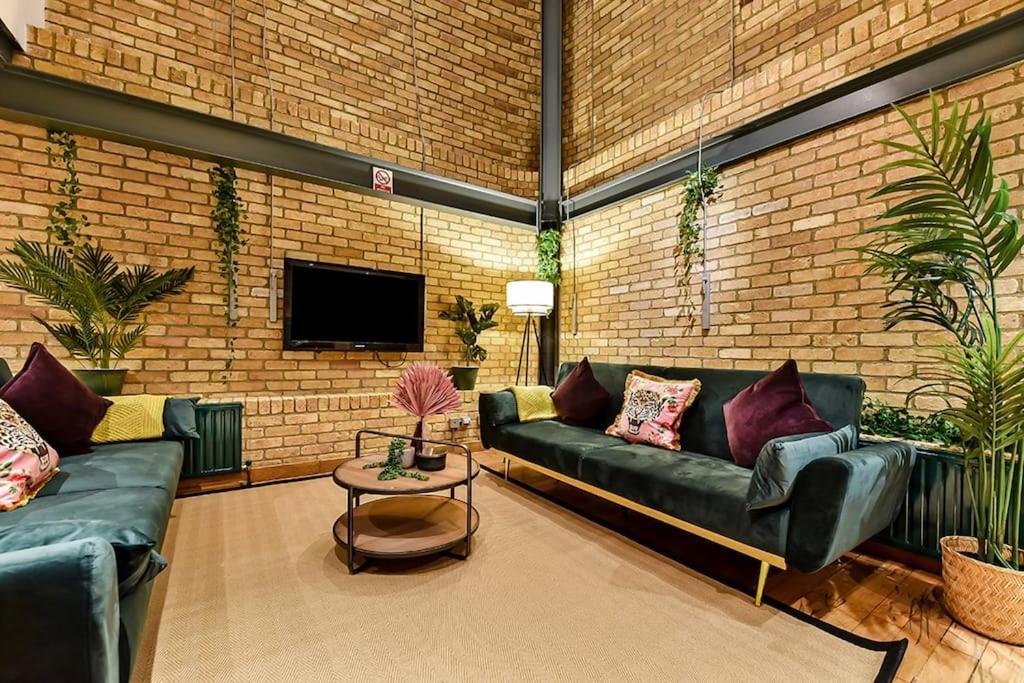 Spacious 2 Bed Urban Jungle Flat, Central London Eksteriør bilde
