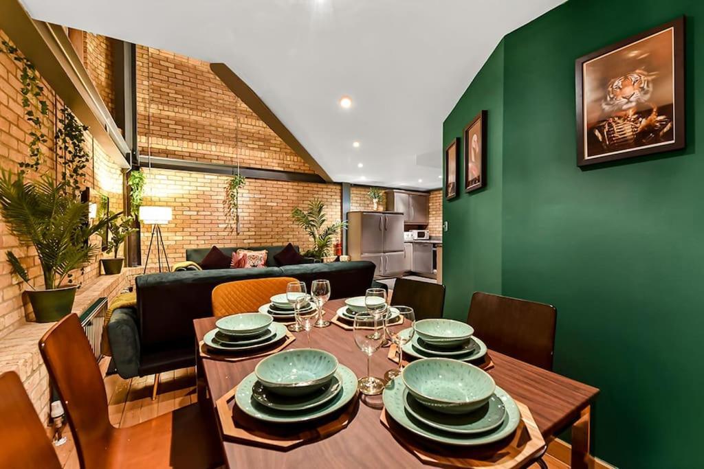 Spacious 2 Bed Urban Jungle Flat, Central London Eksteriør bilde
