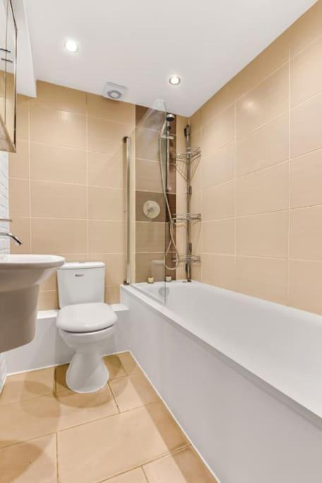 Spacious 2 Bed Urban Jungle Flat, Central London Eksteriør bilde